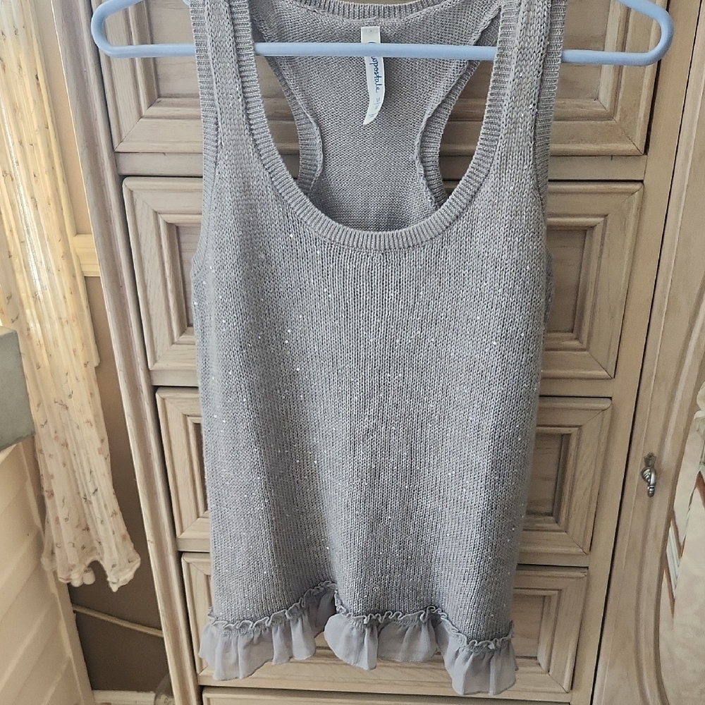 Aeropostale Gray Ribbed Ruffled Tank Top